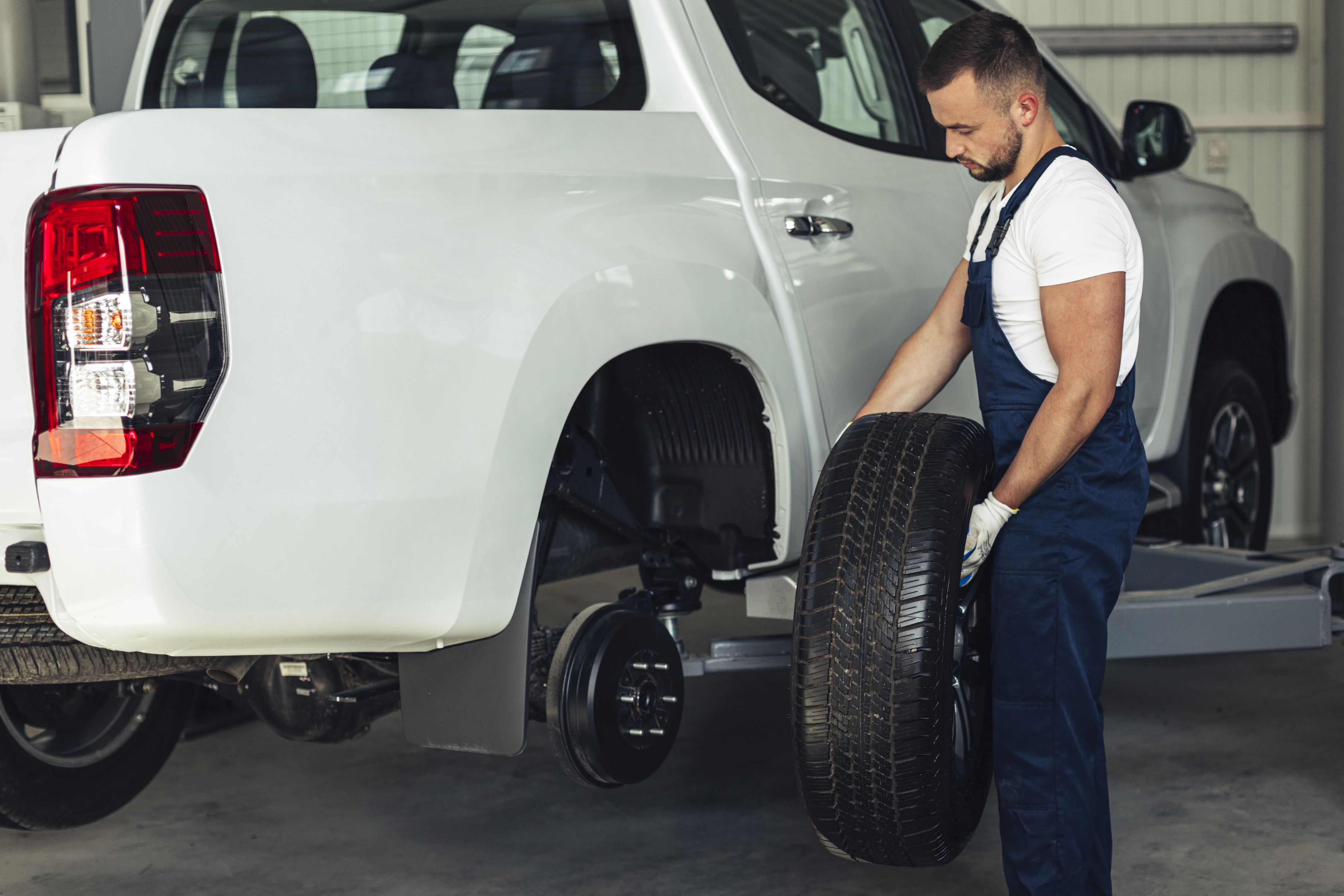 Why Yokohama Tyres Are Considered for Dubai's Diverse Road Conditions